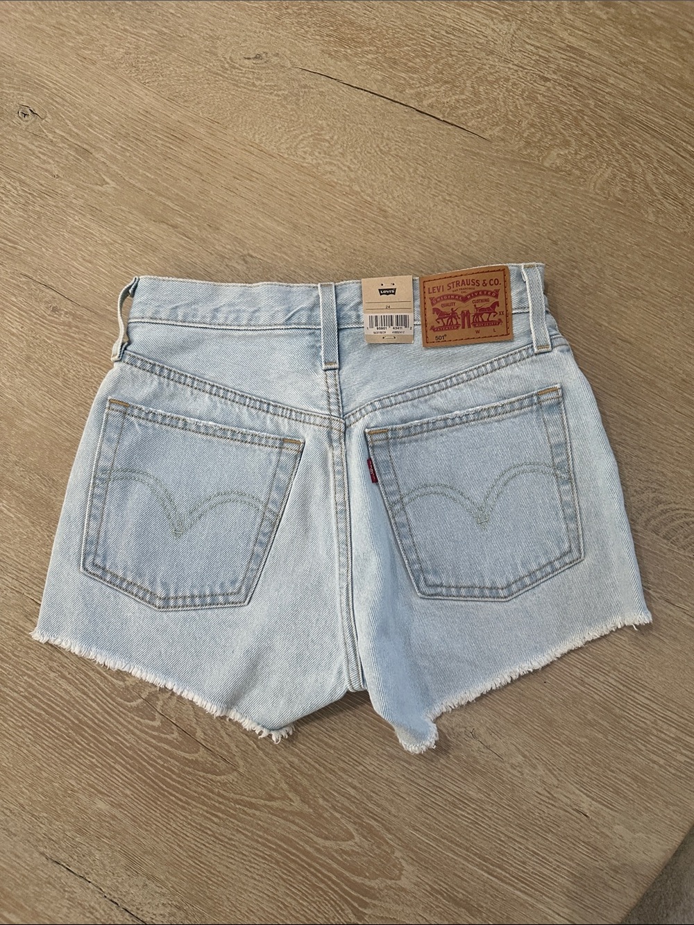 Levi's Light Blue 501 Cutoff Denim Shorts - Picture 4 of 4